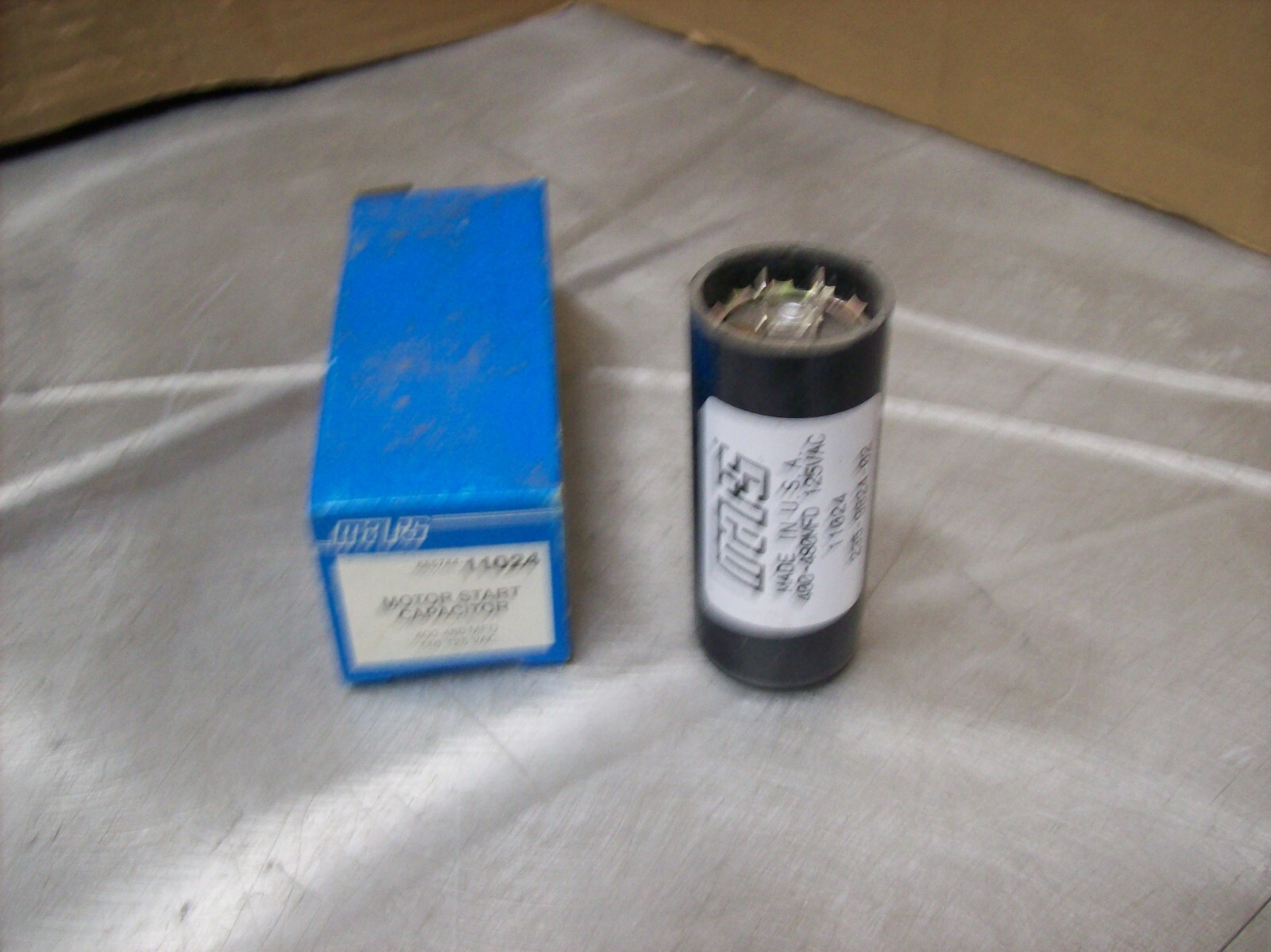 a) MARS Genuine NOS Capacitor 11024 400-480mfd
