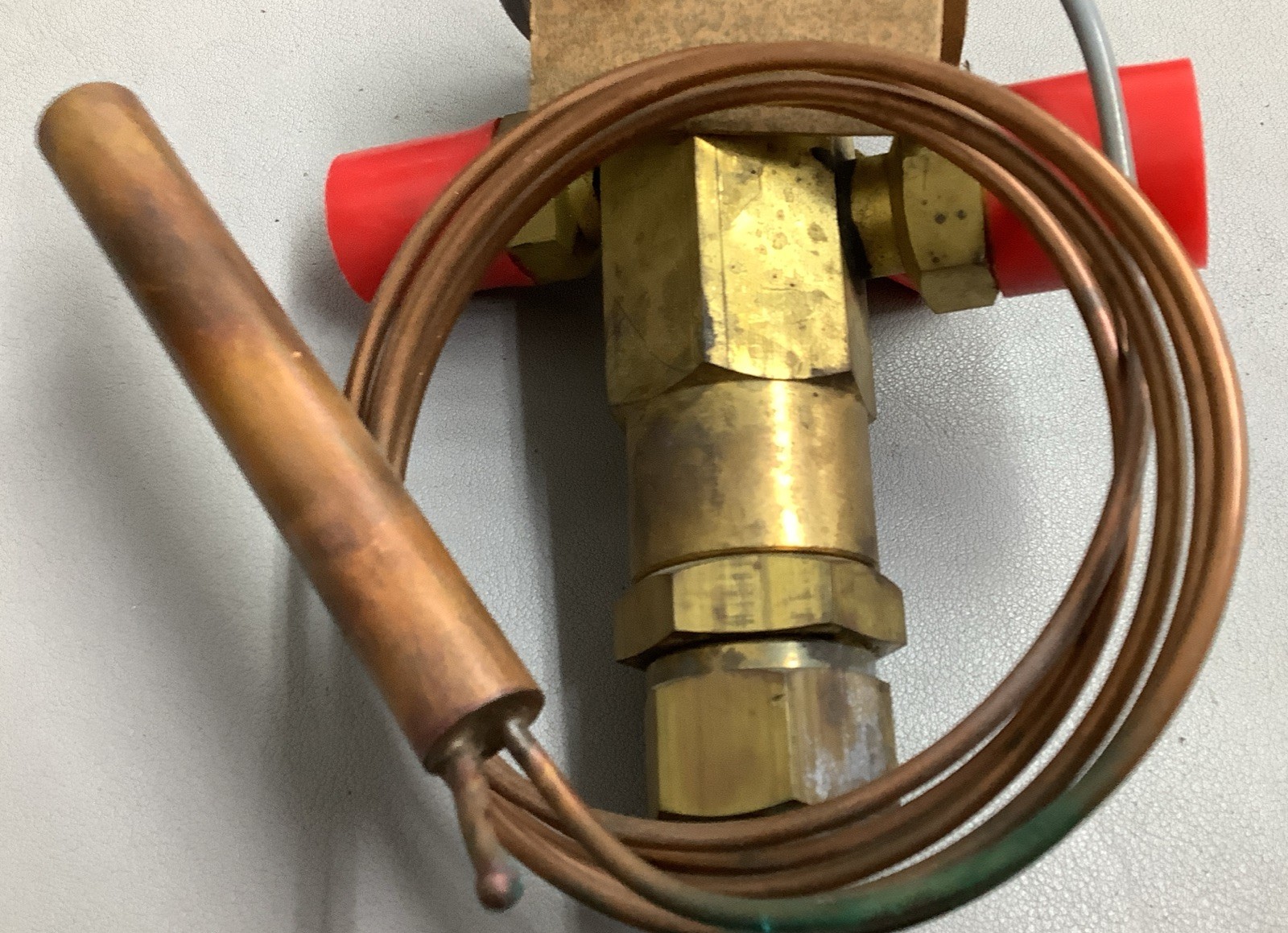 Sporlan SVE-5-CP100 1/2×5/8 SAE Flare Thermostatic Valve (b137)