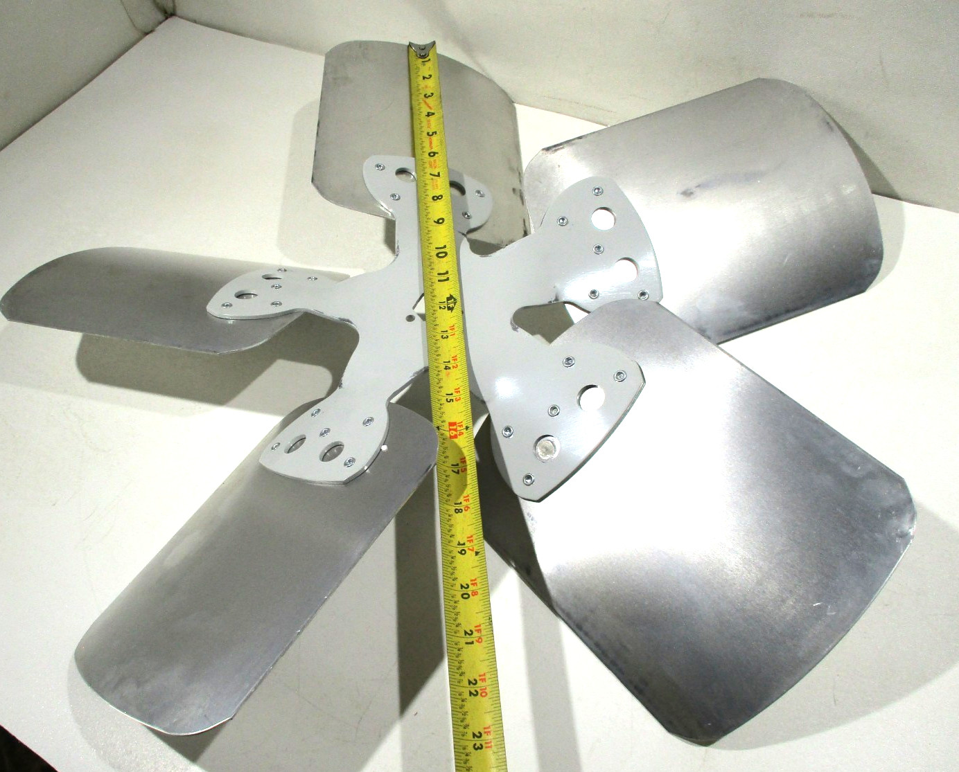 Lau 60561701 24″ Fan Blade CW Rotation 27 Degree Pitch 5 Blades