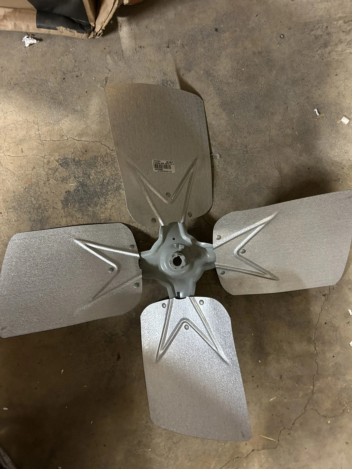 Lochinvar Condenser Fan Blade 4-Blade 26-36in .62KW CW Aluminum Silver