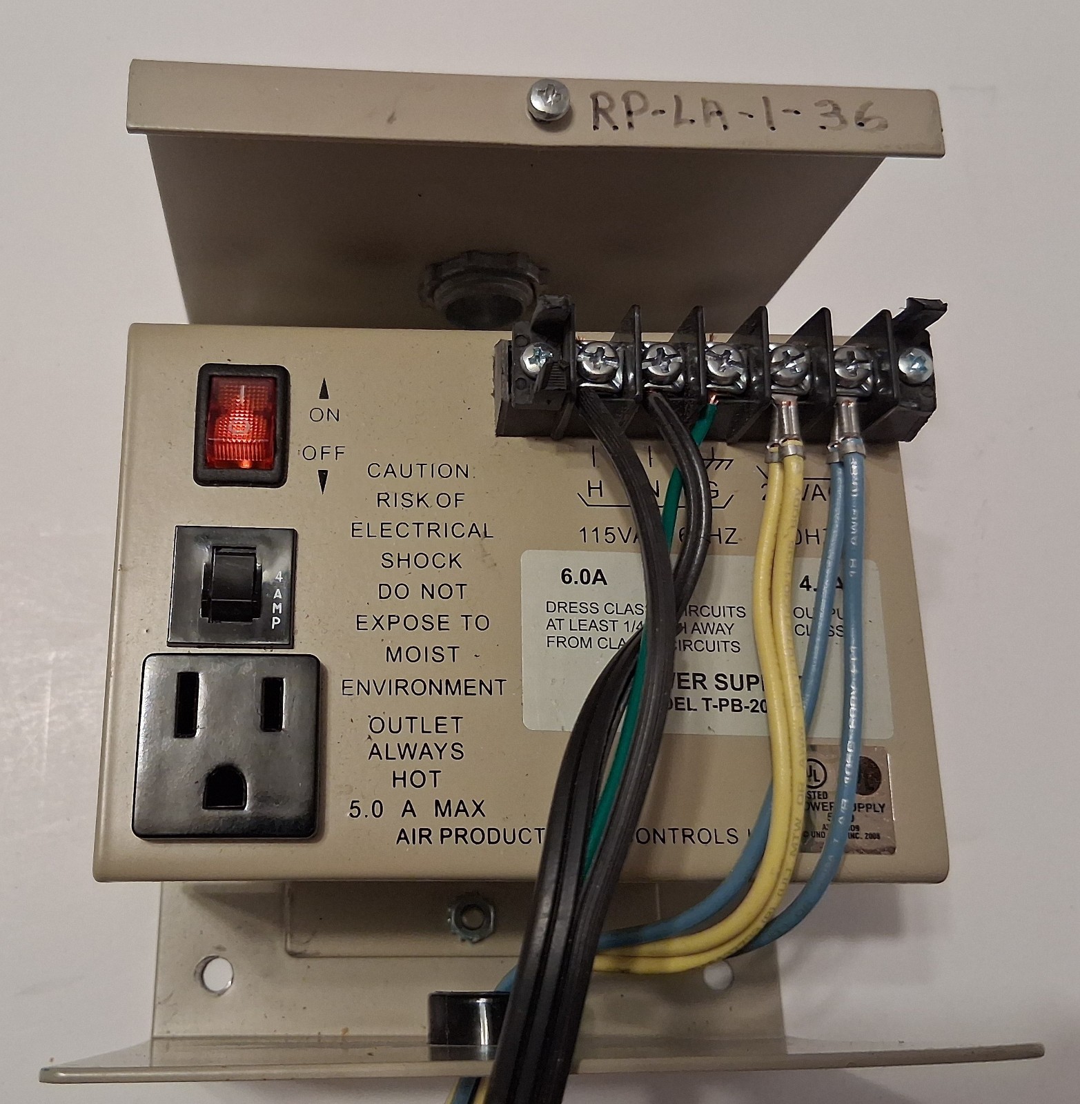 Air Products And Controls Inc 24 V AC 4 AMP Power Supply Model T-PB-202-1
