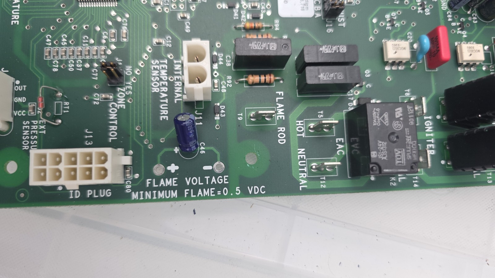 York Luxaire VARIDIGM 507820 Control Board VF4-1210 SCD-1102