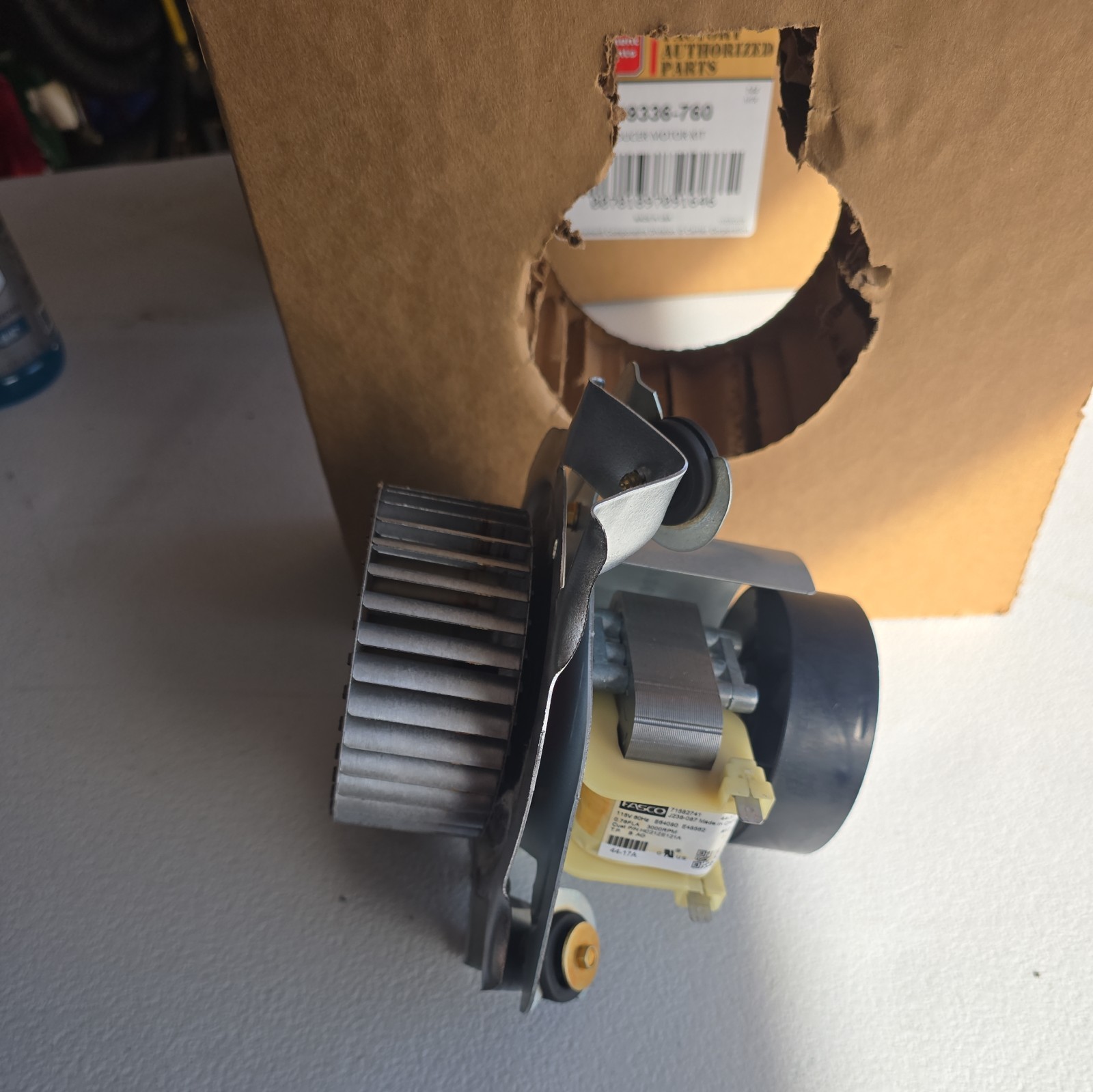 Fasco 71582741 Furnace Inducer Motor HC21ZE121A -Used Tested Working