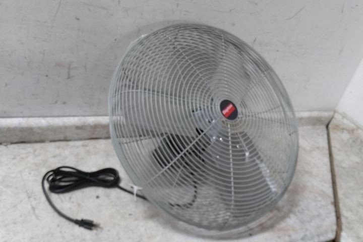 Dayton 1VCE8 1/3 HP 115VAC 24 In Blade Diameter Standard-Duty Industrial Fan