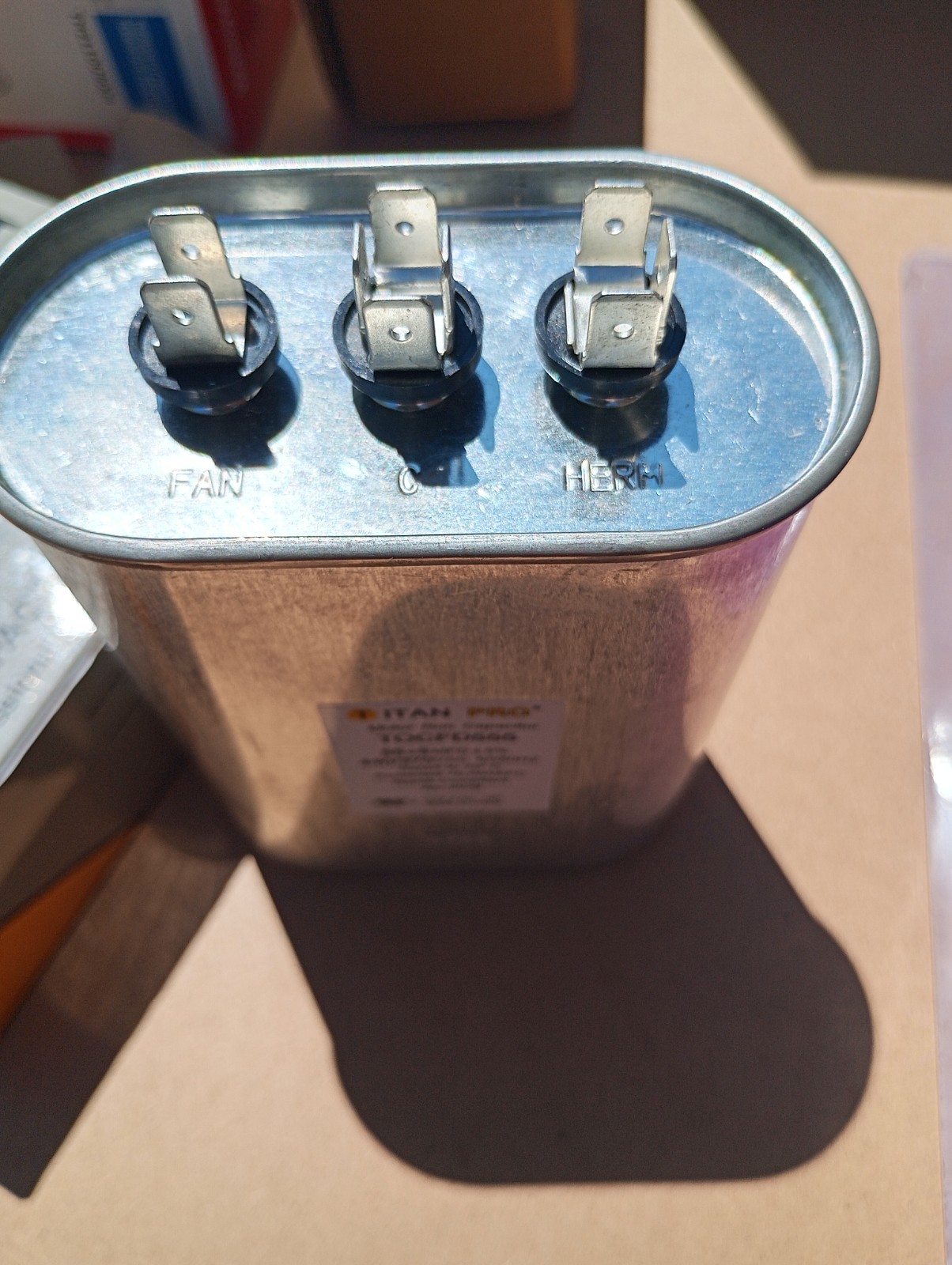 Packard Titan Pro TRCFD555 Motor Run Capacitor 55+5 MFD MFD/uF 440/370V Round NI
