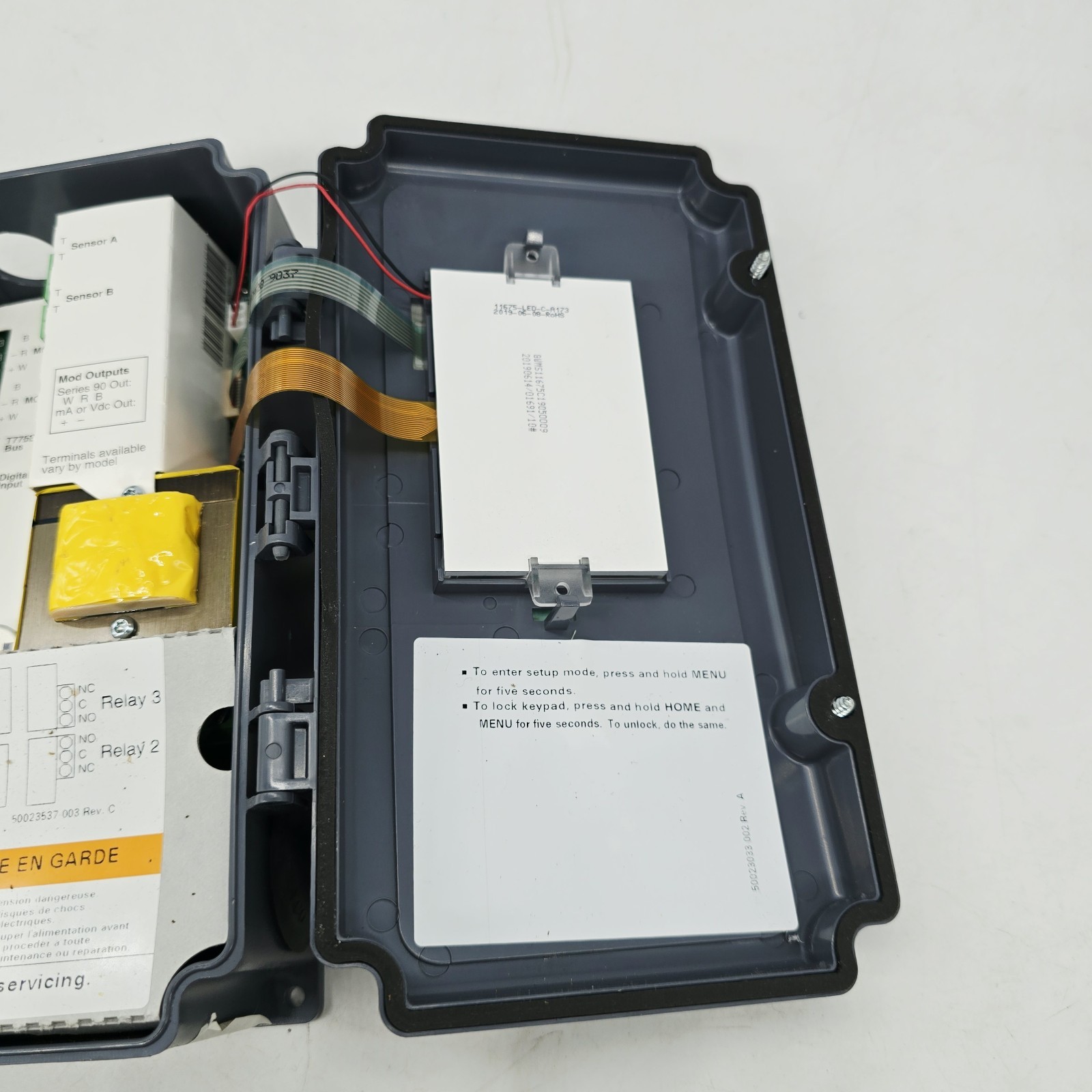 Honeywell T775B2024 Electronic Temperature Controller 4-Stage Thermostat
