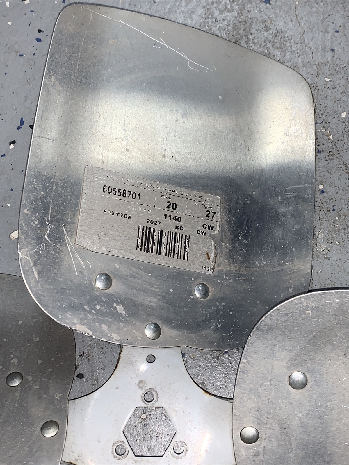 Lau 60558701 20″ Fan Blade CW Rotation 27 Degree Pitch 4 Blades