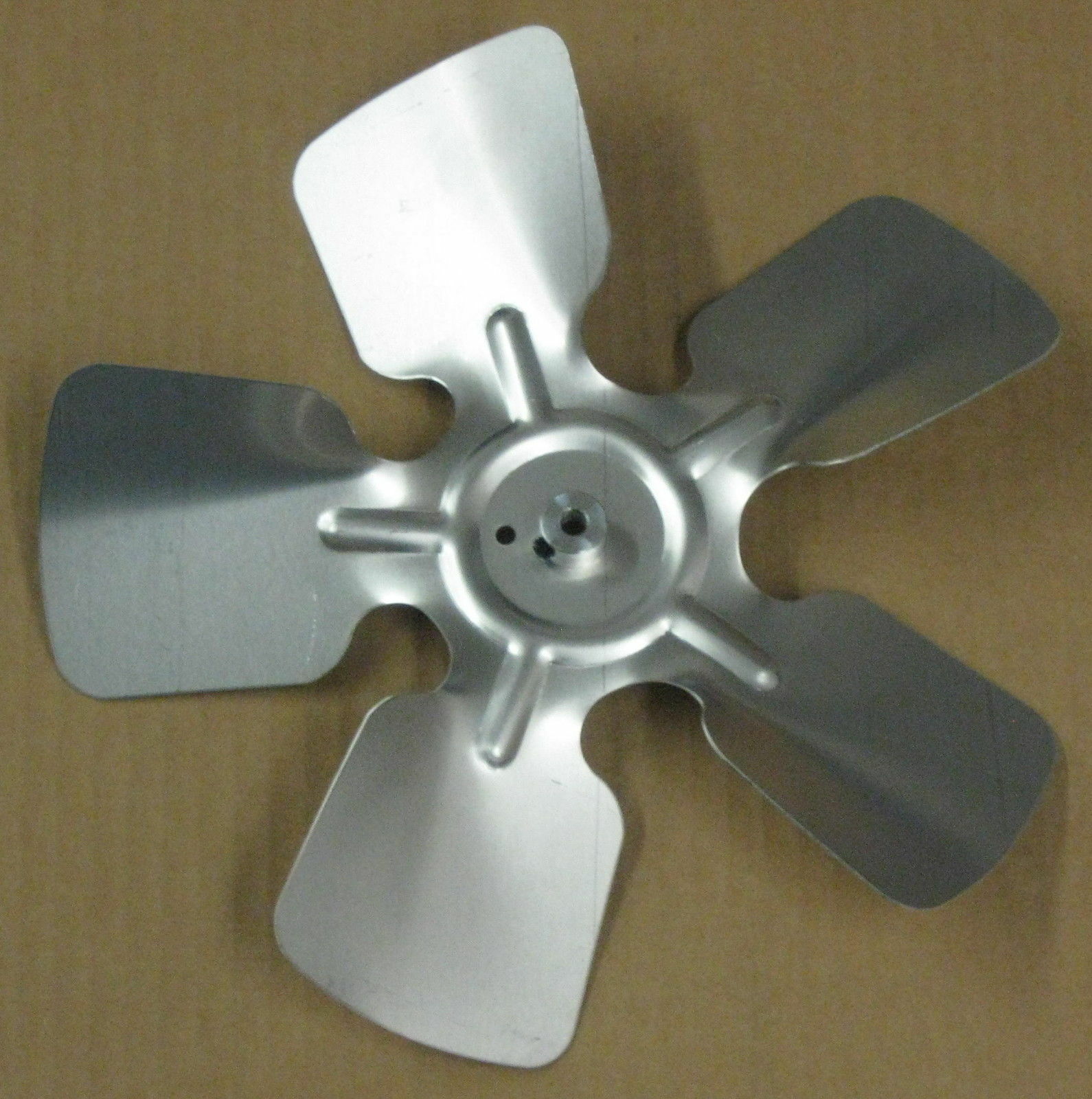 A15225 Metal Fan Blade 10″ Diameter 5 Blades 1/4″ Hub CCW 30 Degree Propeller