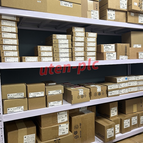 New in Box Original Honeywell RM7890A1015 Automatic Programming Burner Control