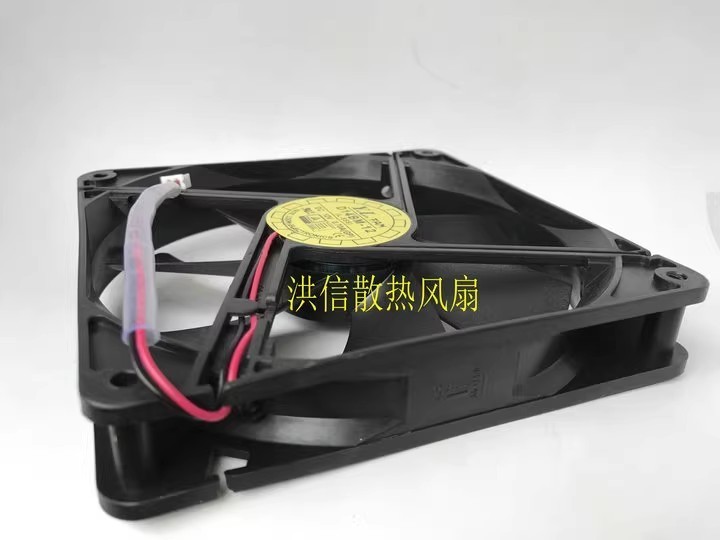 YaLn FAN D14BM-12 DC12V 0.70A 140*140*25MM 2-Pin Cooling Fan