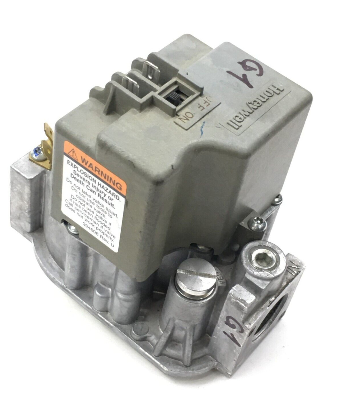 Honeywell VR8205T5801 Furnace Gas Valve 60-100394-03 in and out 1/2″ used #G1