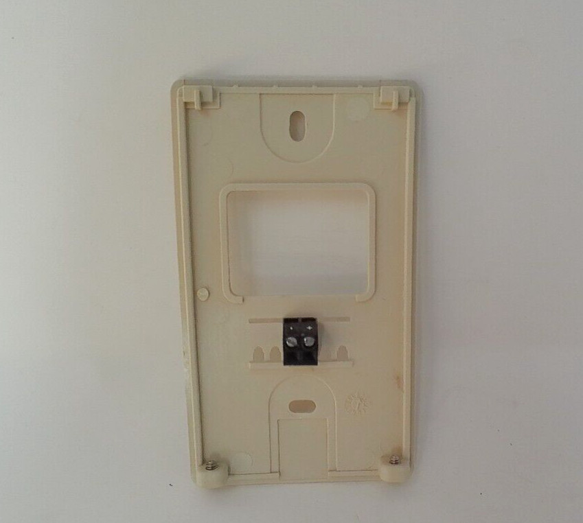 The Reliable Controls SMART-Sensor Temperature SST
