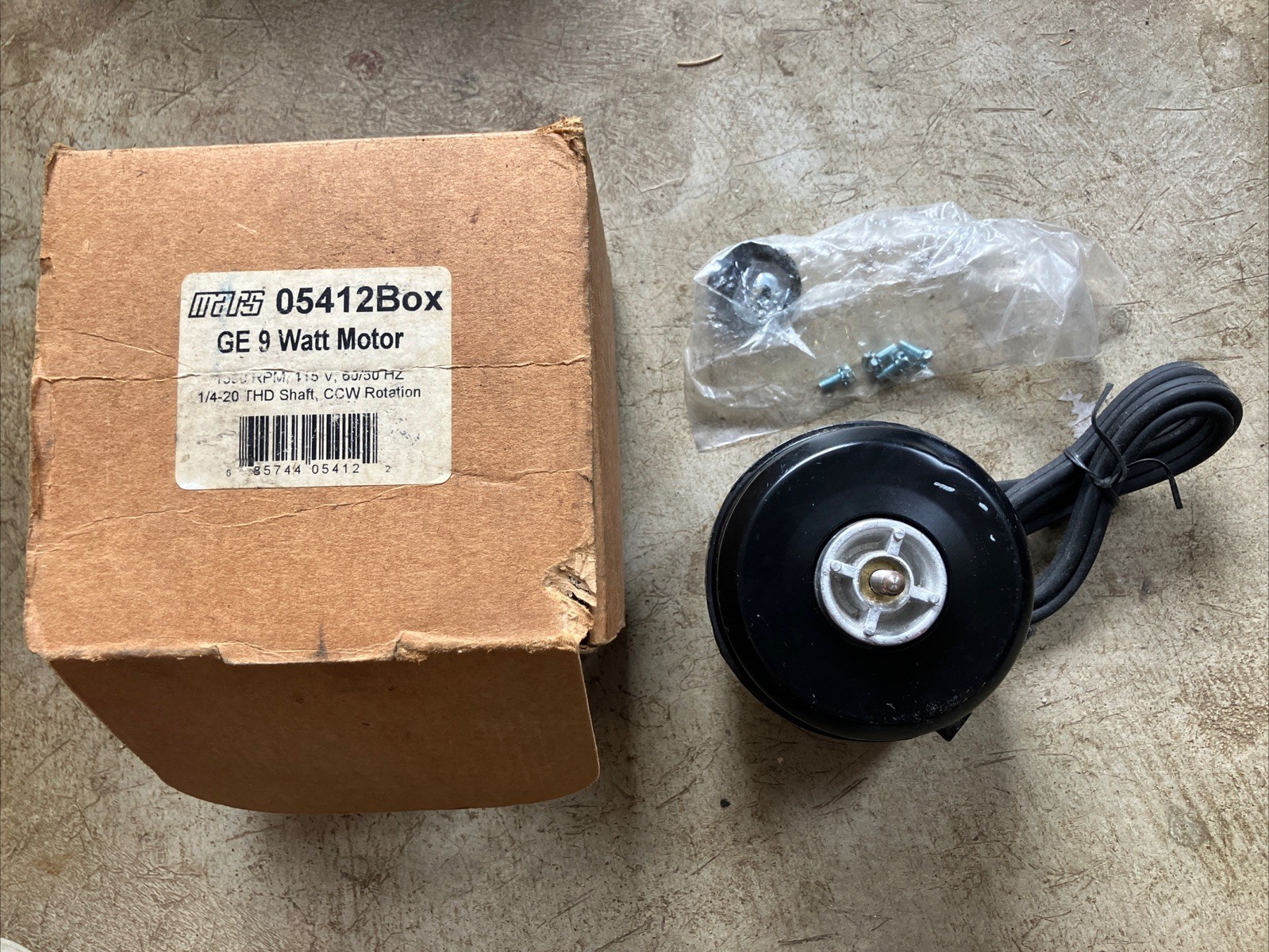 NOS 9 Watt GE Cast Iron Fan Motor 230 Volt CW 1550 Rpm