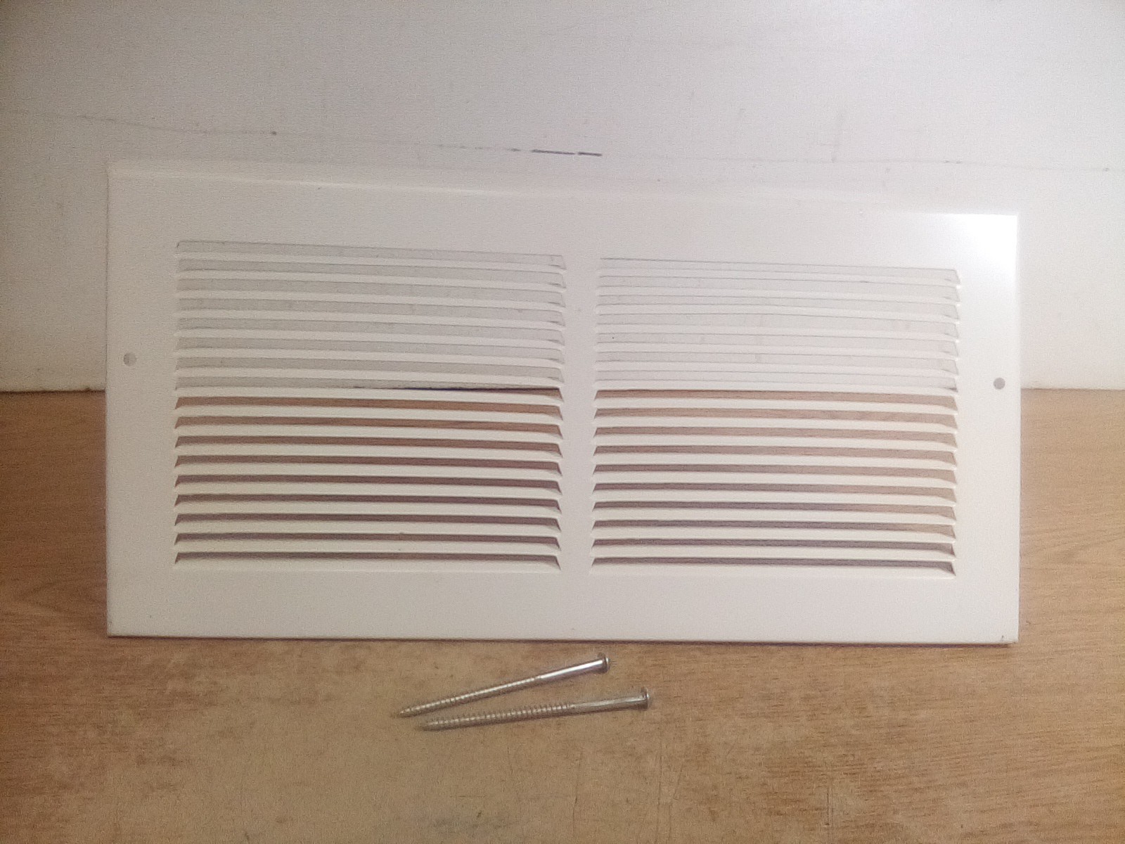 Triangular Baseboard Return Air Grille 3-3/4″ Depth, White”READ DESCRIPTION “