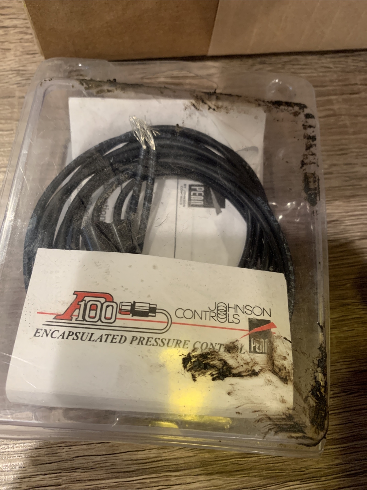 Johnson Controls P100CP-2C PRESSURE CONTROL C.I. 325 / C.O. 425 PSIG