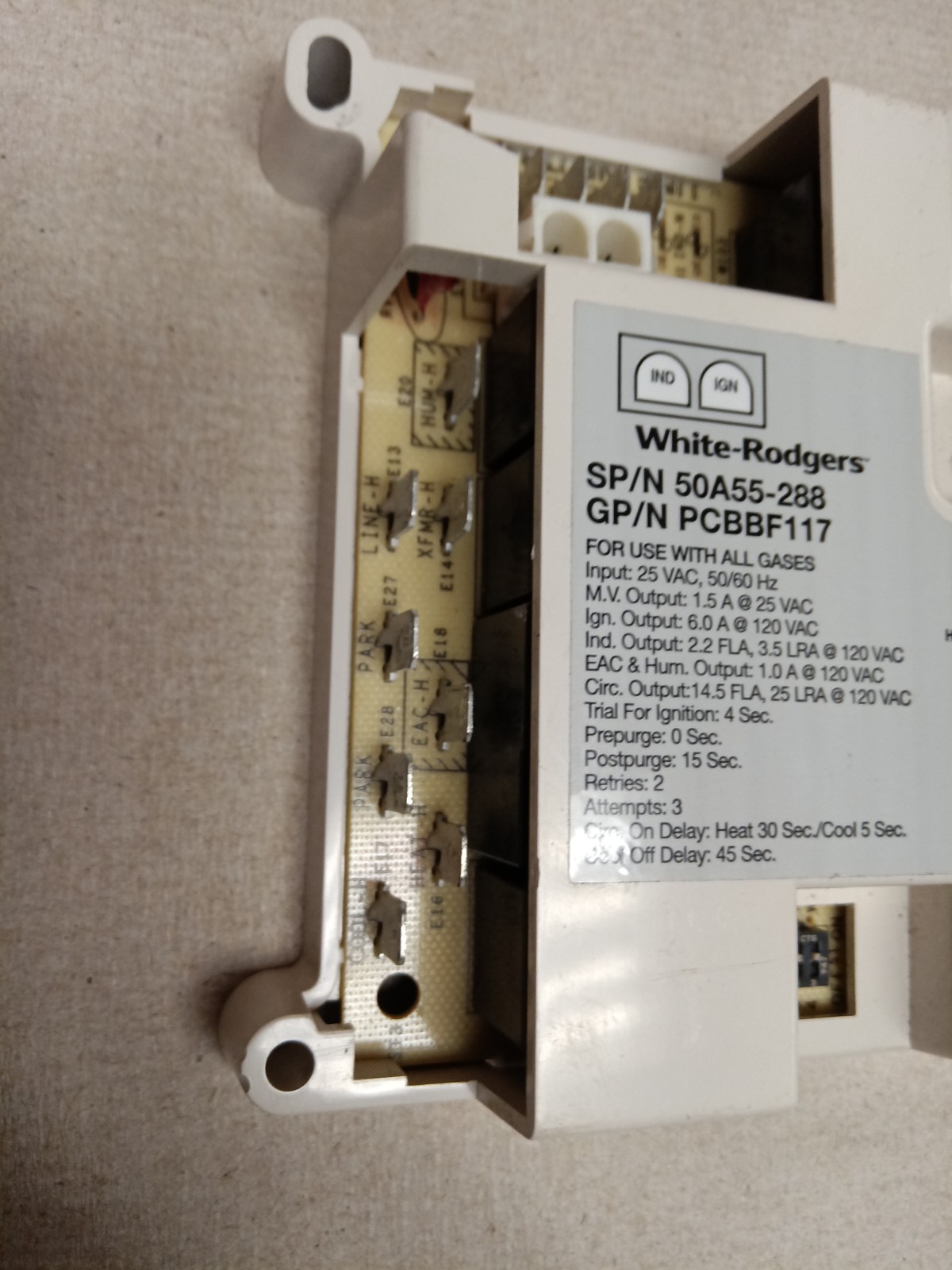 Goodman PCBBF117 50A55-288-05 Furnace Control Board USED / INSPECTED