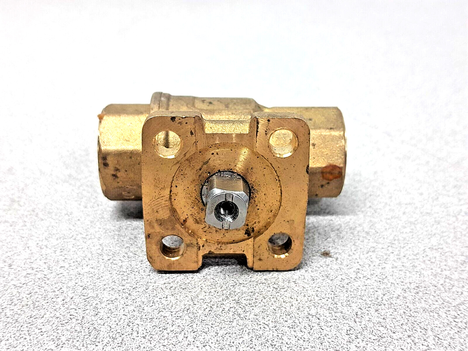 MIX LOT of 6 =JOHNSON CONTROLS HVAC 1/2 ” – 3/4 “- 1 ” – Brass Ball Valve 2 Way