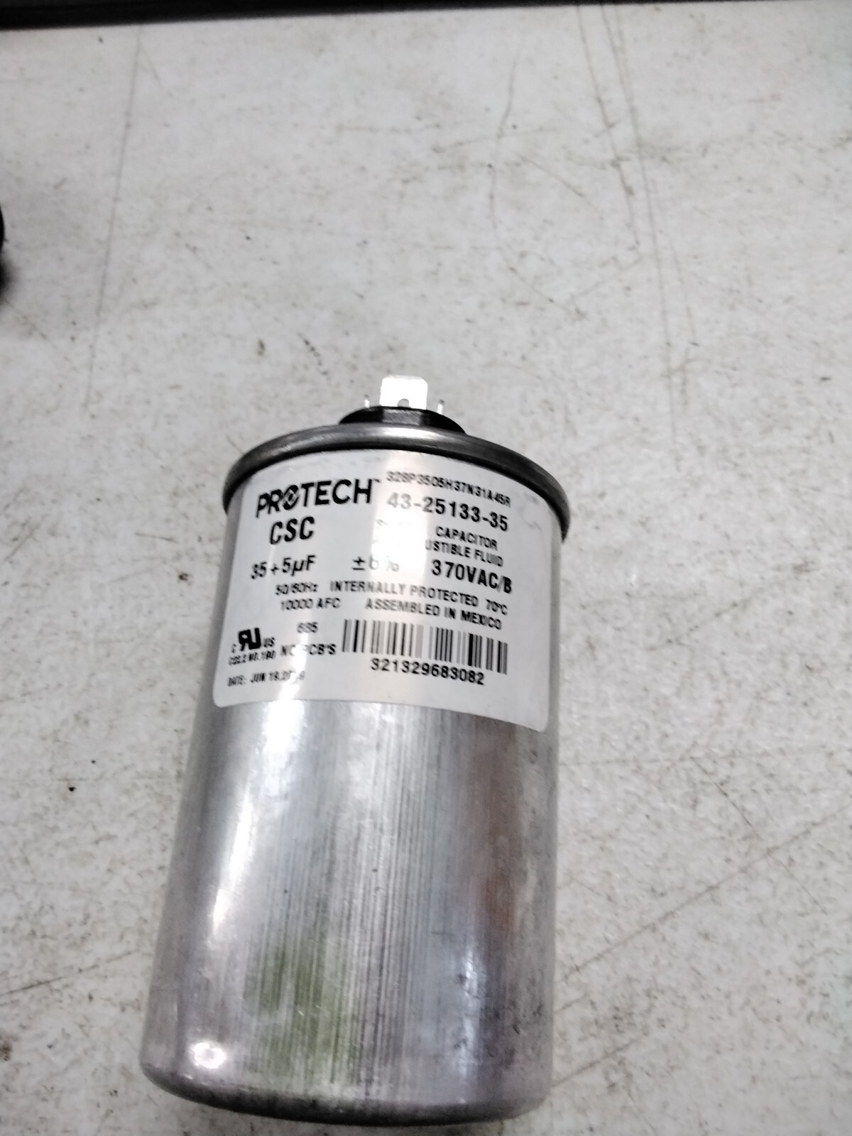 Intertherm Nordyne Capacitor 35/5 Uf Mfd 370 Part# 43-25133-35