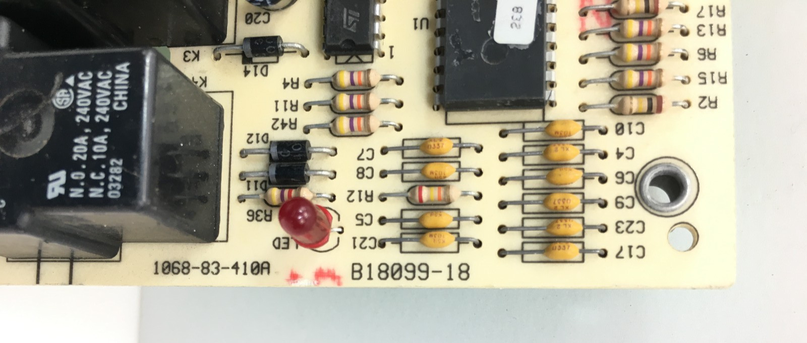 Honeywell Goodman Amana B18099-18 Control Circuit Board 1068-400 used #P859*