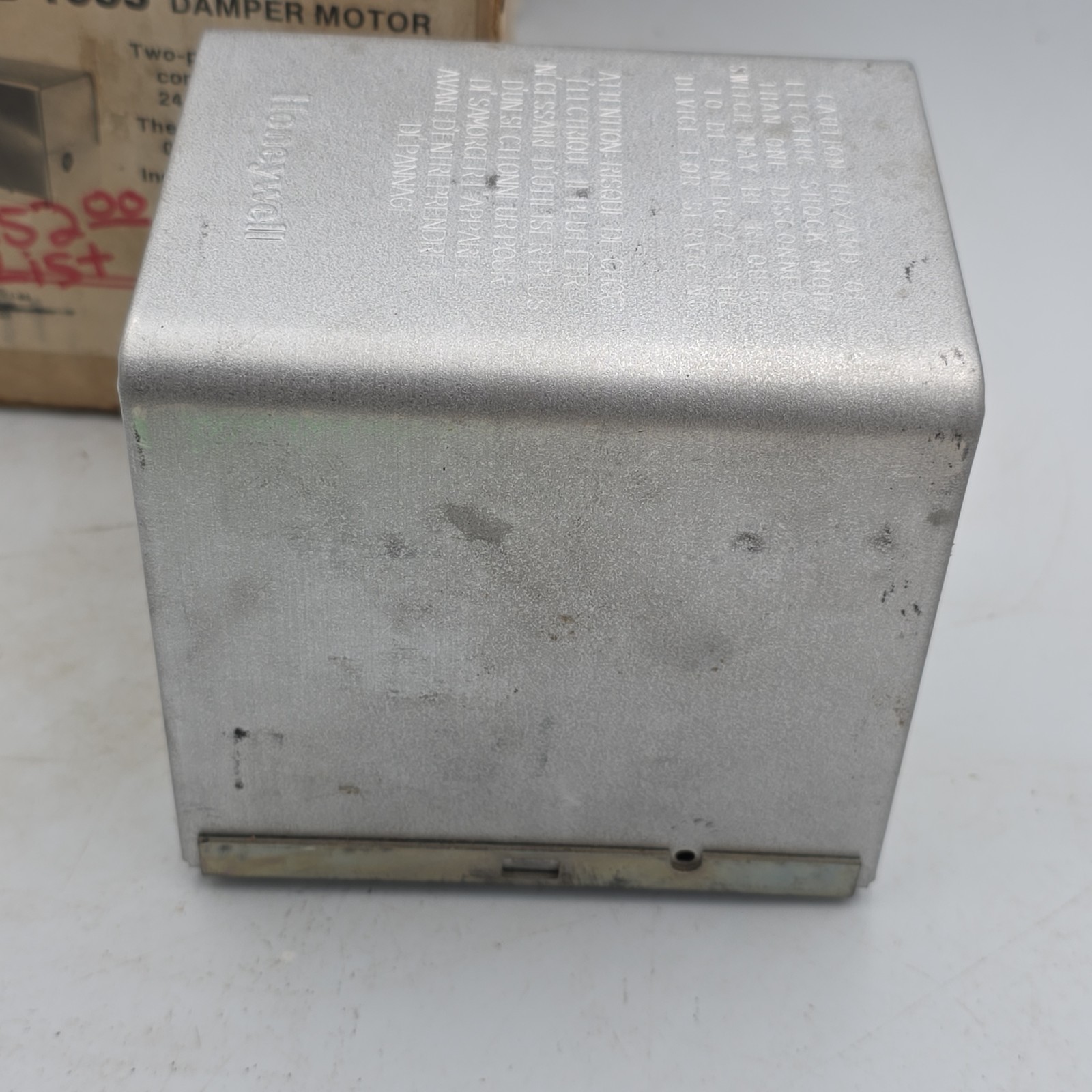 Honeywell M836B 1033 Damper Motor Actuator | 24V | Auxiliary Switch