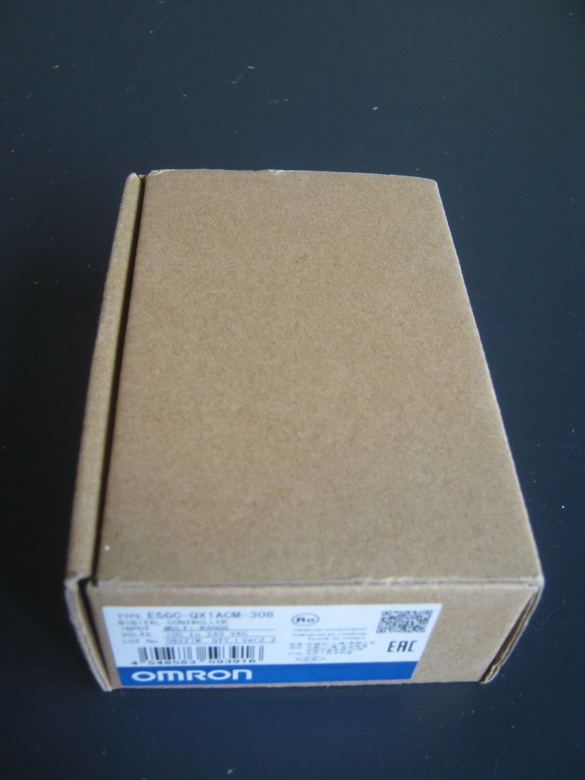NEW Omron E5GC-QX1ACM-308 Digital Temperature Controller
