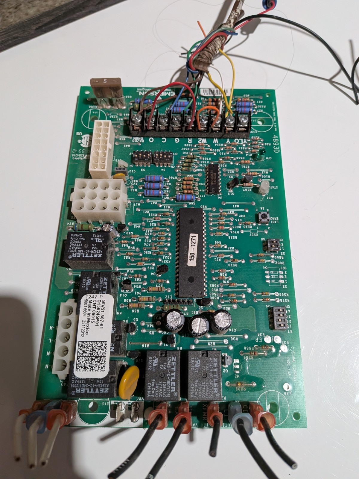 Emerson 50V51-507-01 Furnace Control Board 24V 12A (D156245P01, CNT 06015)