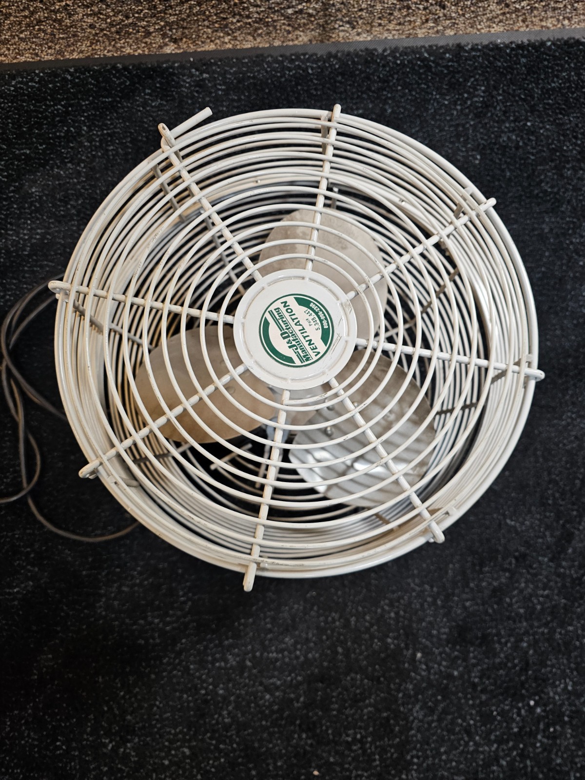 J & D VBG12 1PH S-Variable 12″ Green Breeze HAF Fan With 10′ Cord *USED/WORKING*