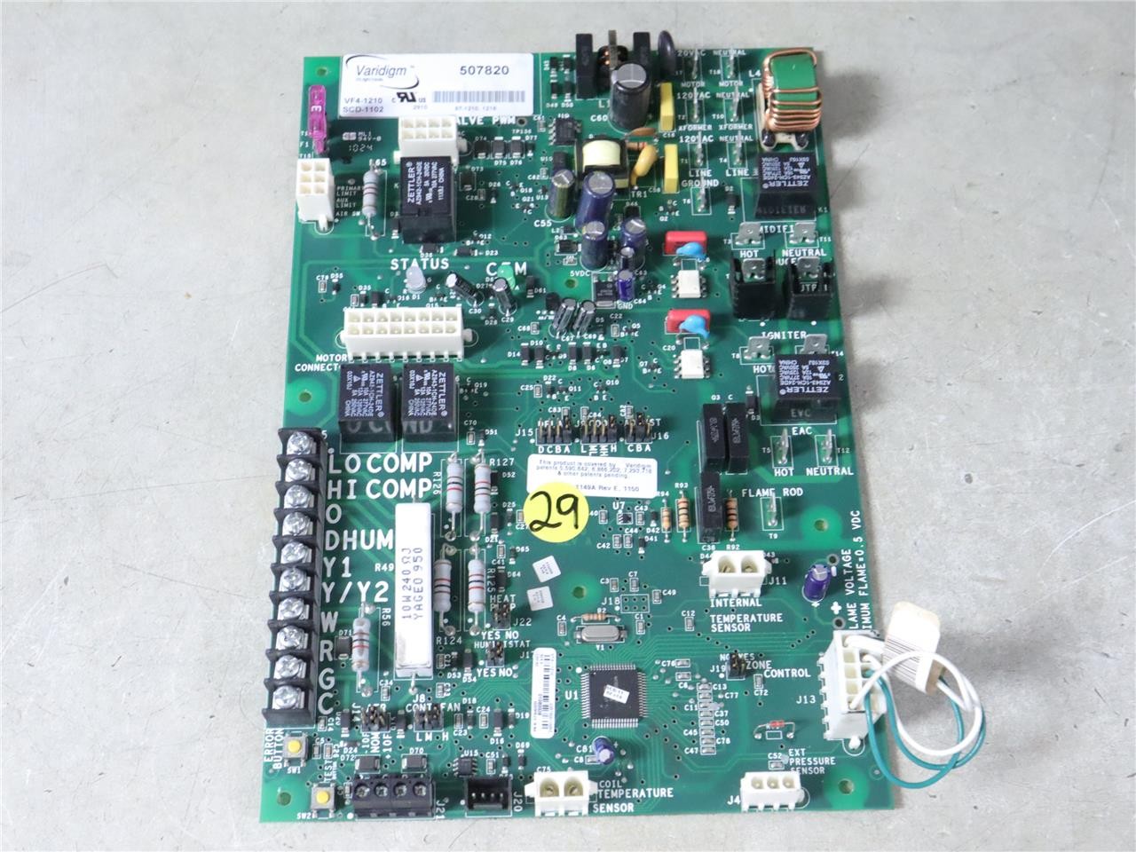 York Luxaire VARIDIGM 507820 Control Circuit Board SCD-1102 VF4-1210