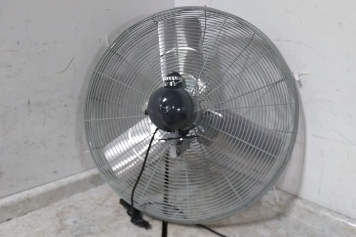 Dayton 1VCF4D 1/2 HP 1100/850 RPM 115VAC 30 In Blade Dia Industrial Fan