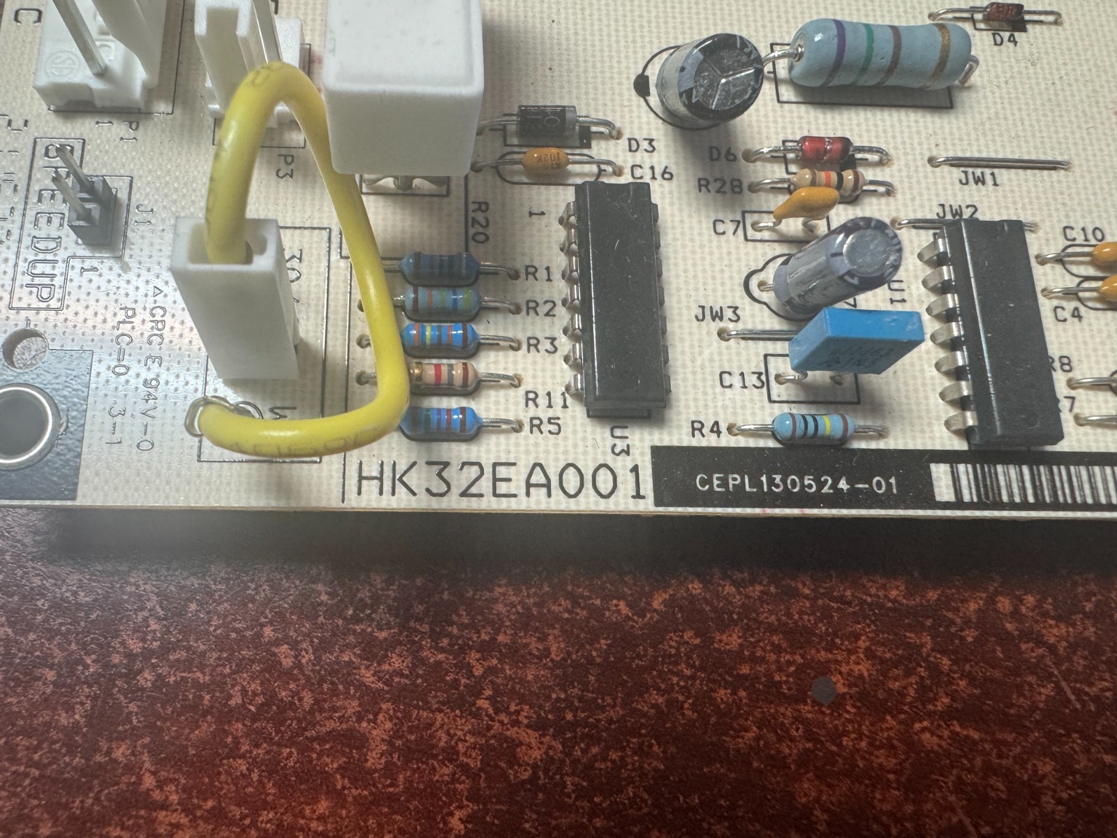 CARRIER HK32EA001 / CEPL130524-01 DEFROST CONTROL BOARD