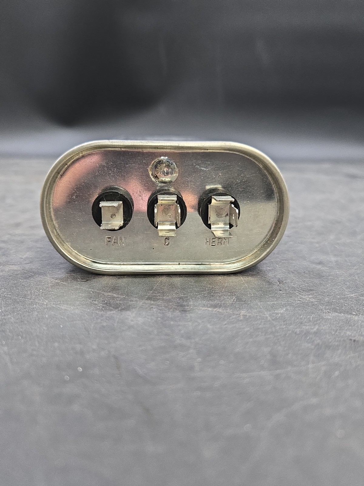 NEW Titan Pro TRCF60 Motor Run Capacitor 440/370VAC PACK OF 5