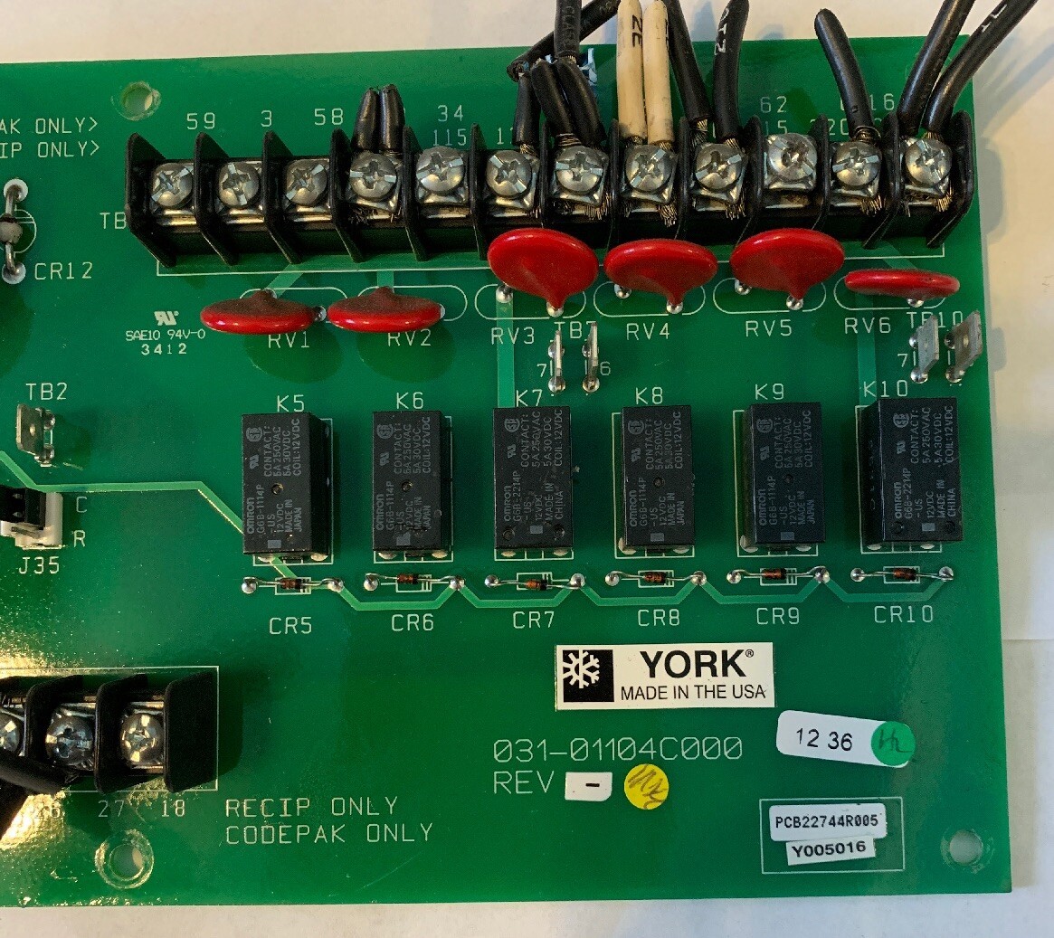 031-01104C000 YORK CHILLER CONTROL CIRCUIT BOARD RELAY