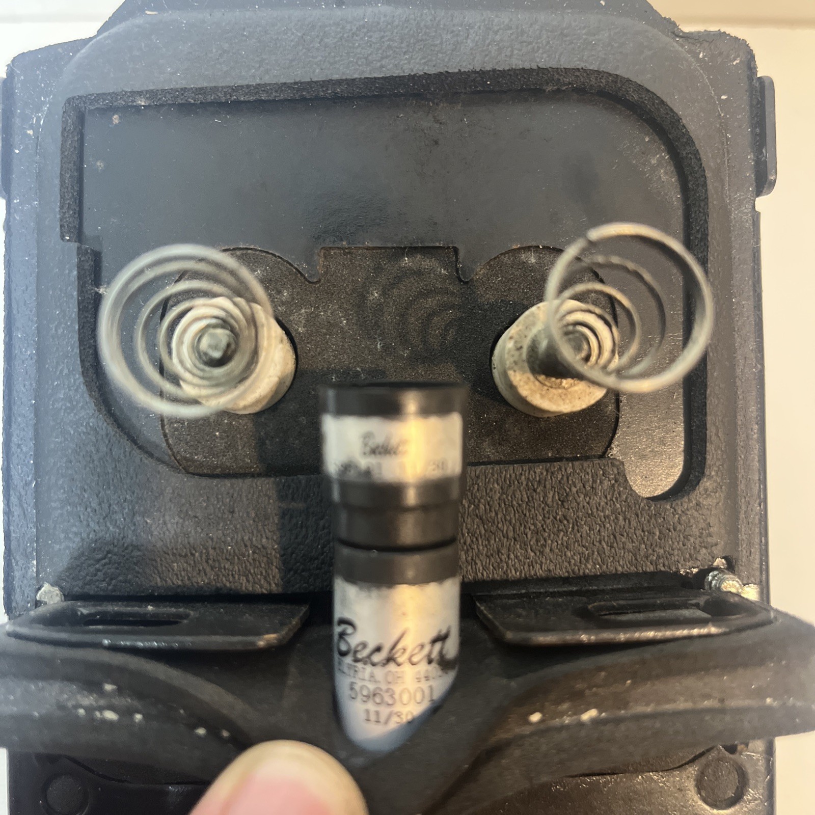 Beckett 746001 Electronic Igniter With Cad Cell Used (Replaces 51771U / 51824U)