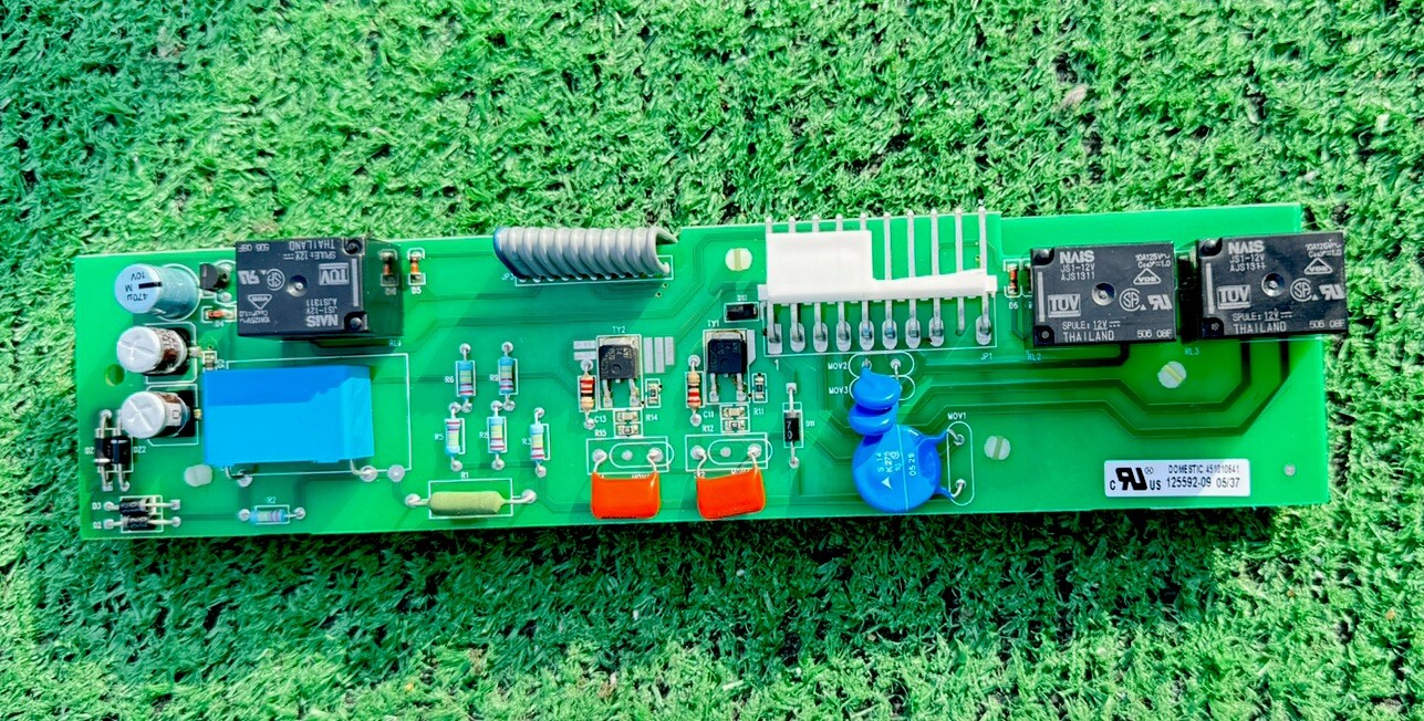 AMANA Ref. Dispenser Control Board 125592-09 451010641 From Model #ASD2626HEB