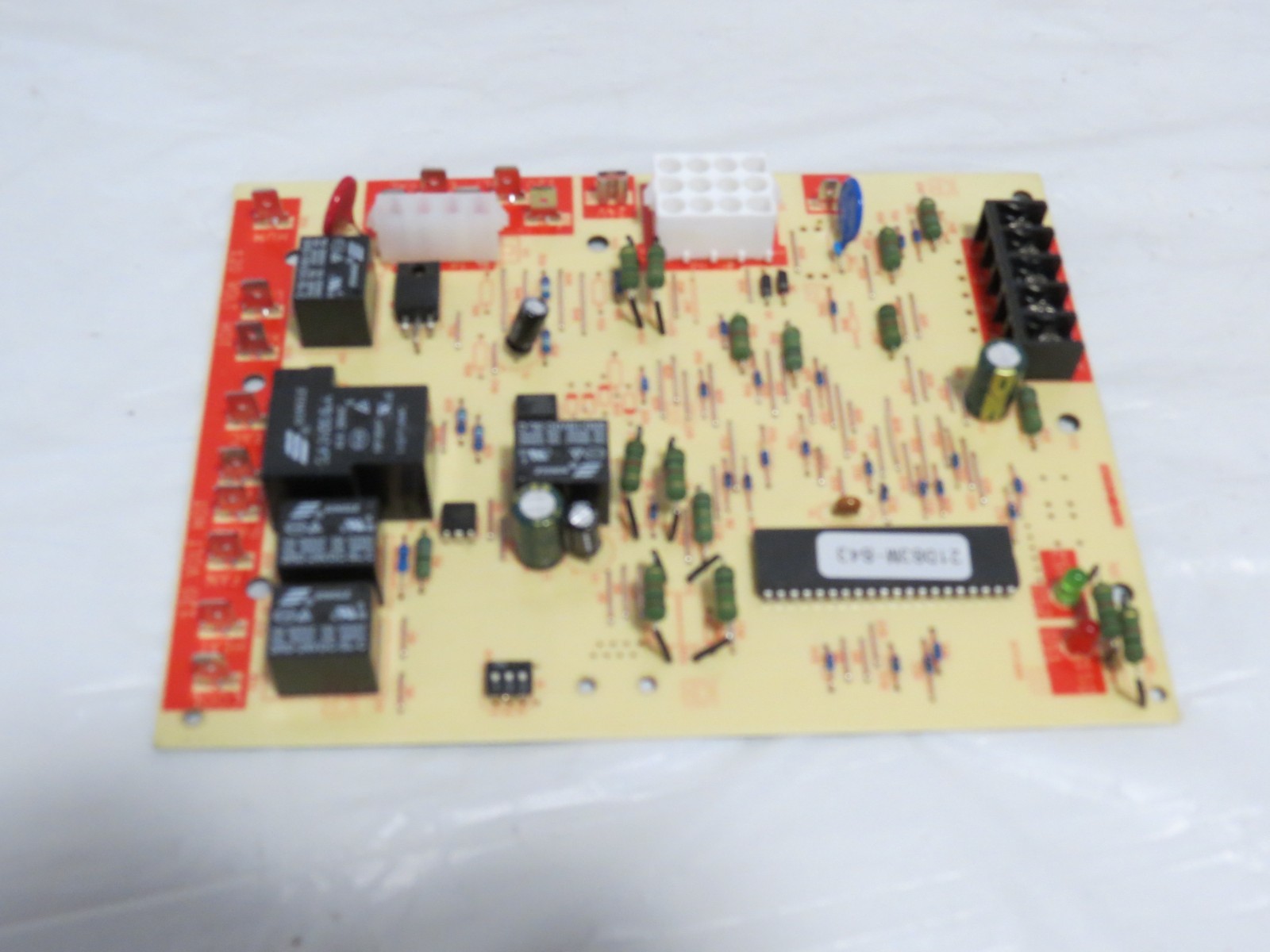 21D83M-843 32M8801 83M00 24L8501 Furnace Control Circuit Board for Lennox
