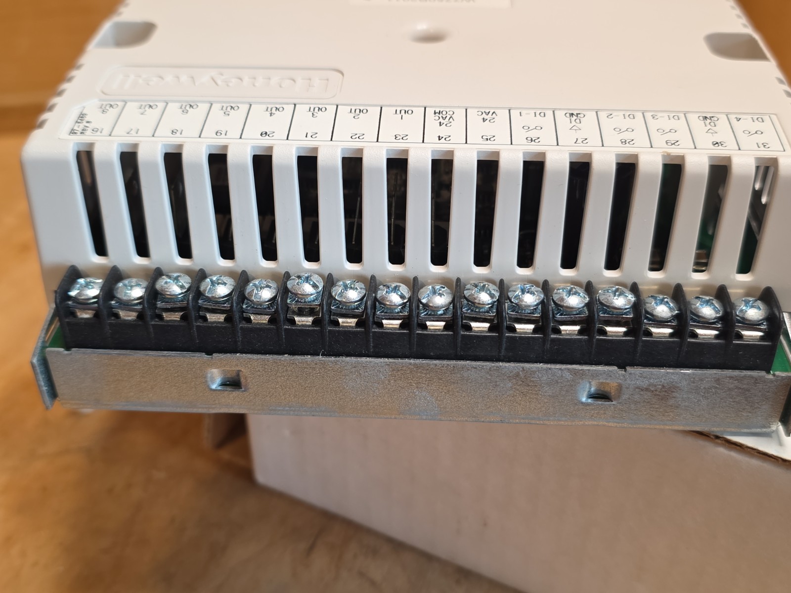 Honeywell W7750B2011 Constant Volume Air Handling Unit Excel 10