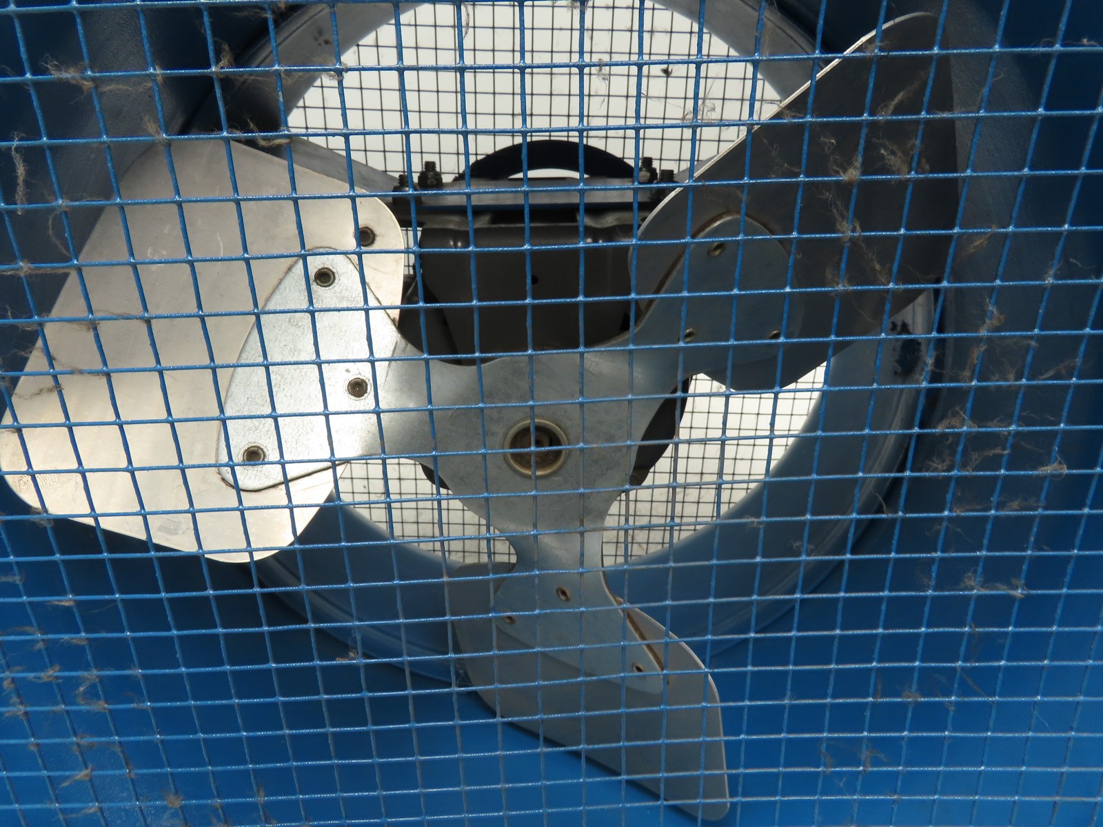 Patterson H14C-CS Industrial Circulation Fan 14″ Blade 277V 1Ph 1/4HP 2600 CFM