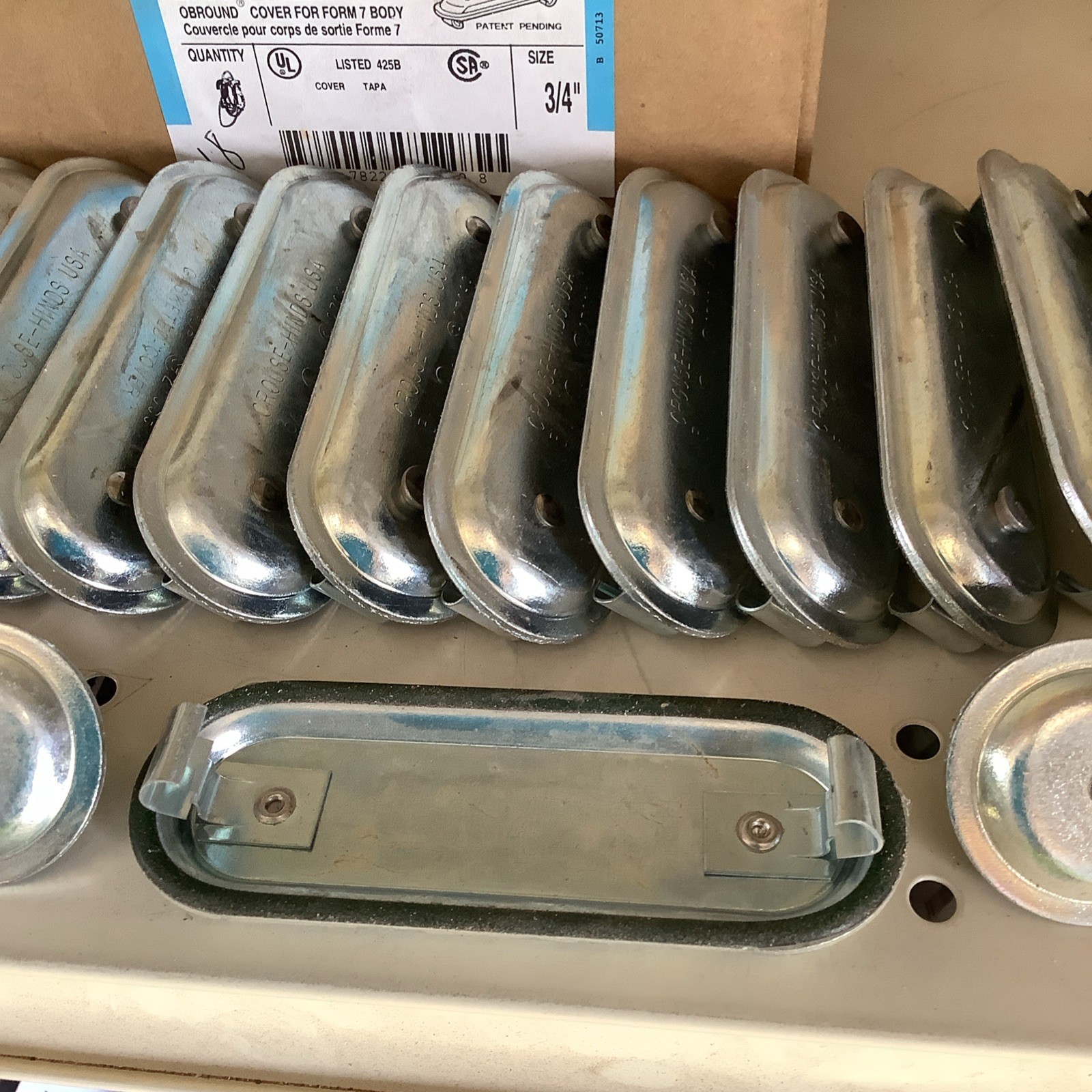 New – Crouse Hinds 270SG 3/4″ CND Body Cover – Box of 18 sold as one