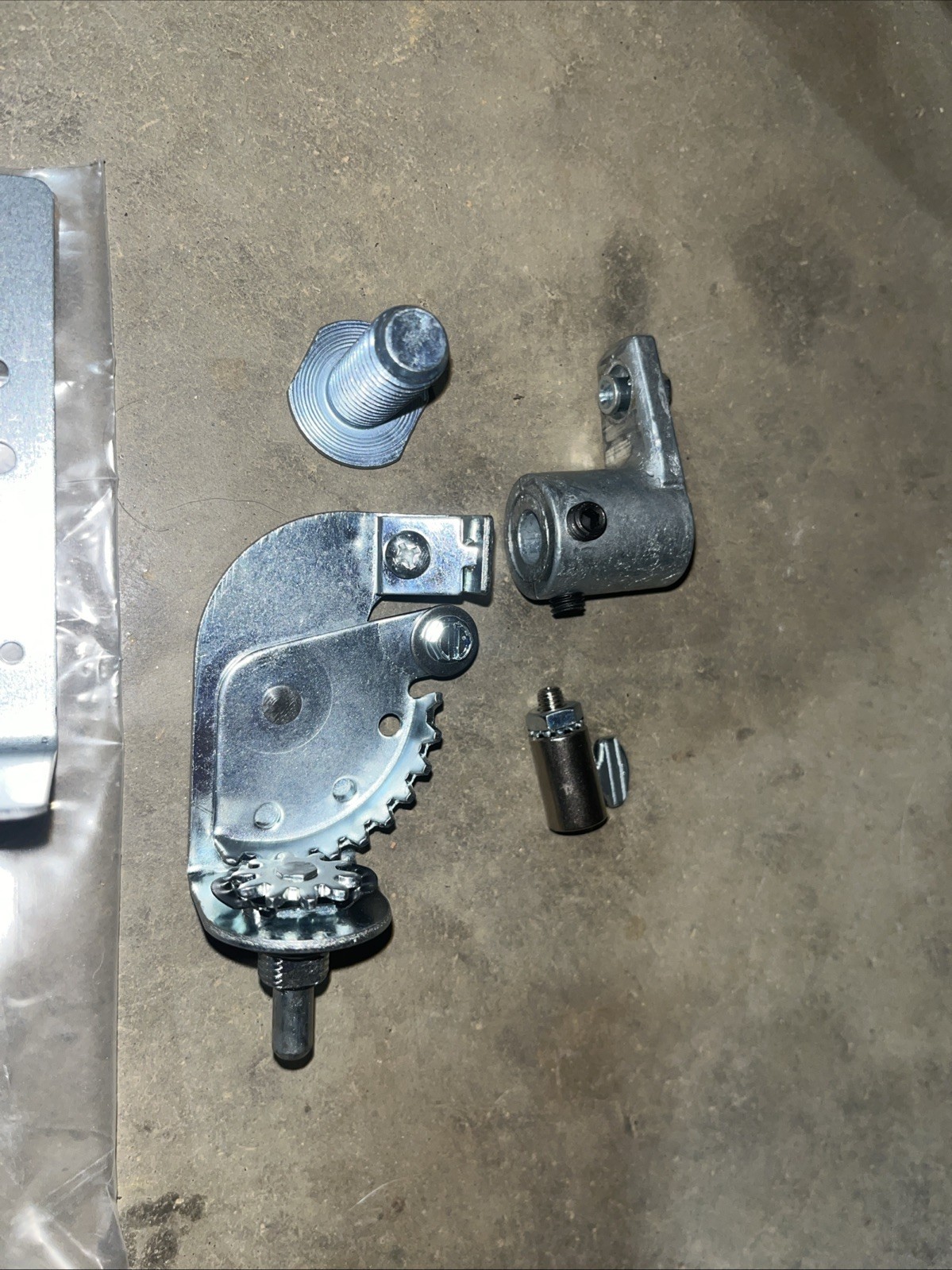 Young Regulator 270-896B-Q