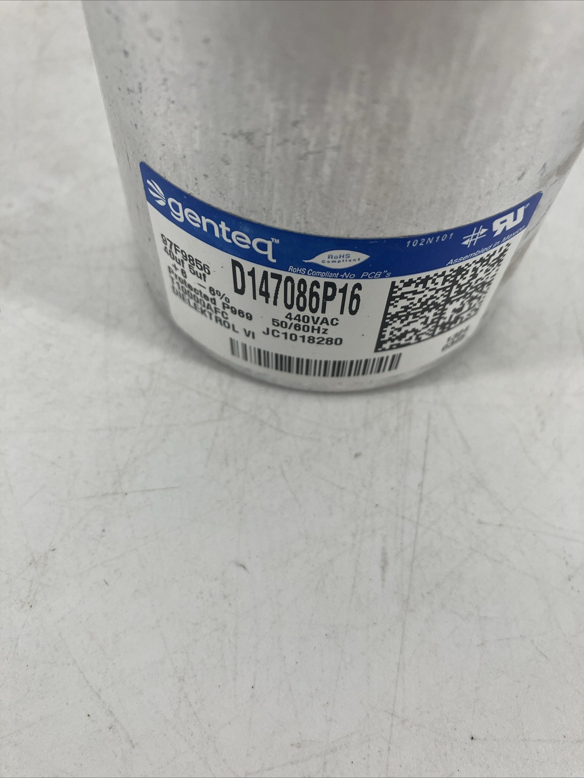 70+ 7.5 MFD Dual Voltage Round Run Capacitor 440V/370V | TITAN Pro HVAC