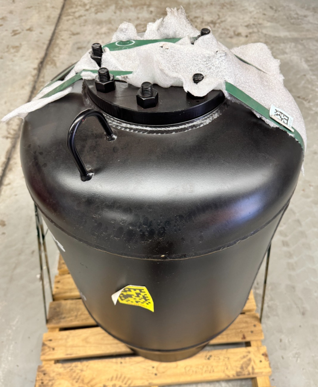GRUNDFOS GFXA-130 Thermal Expansion Tank, 35-Gallon, ASME Code Vessel