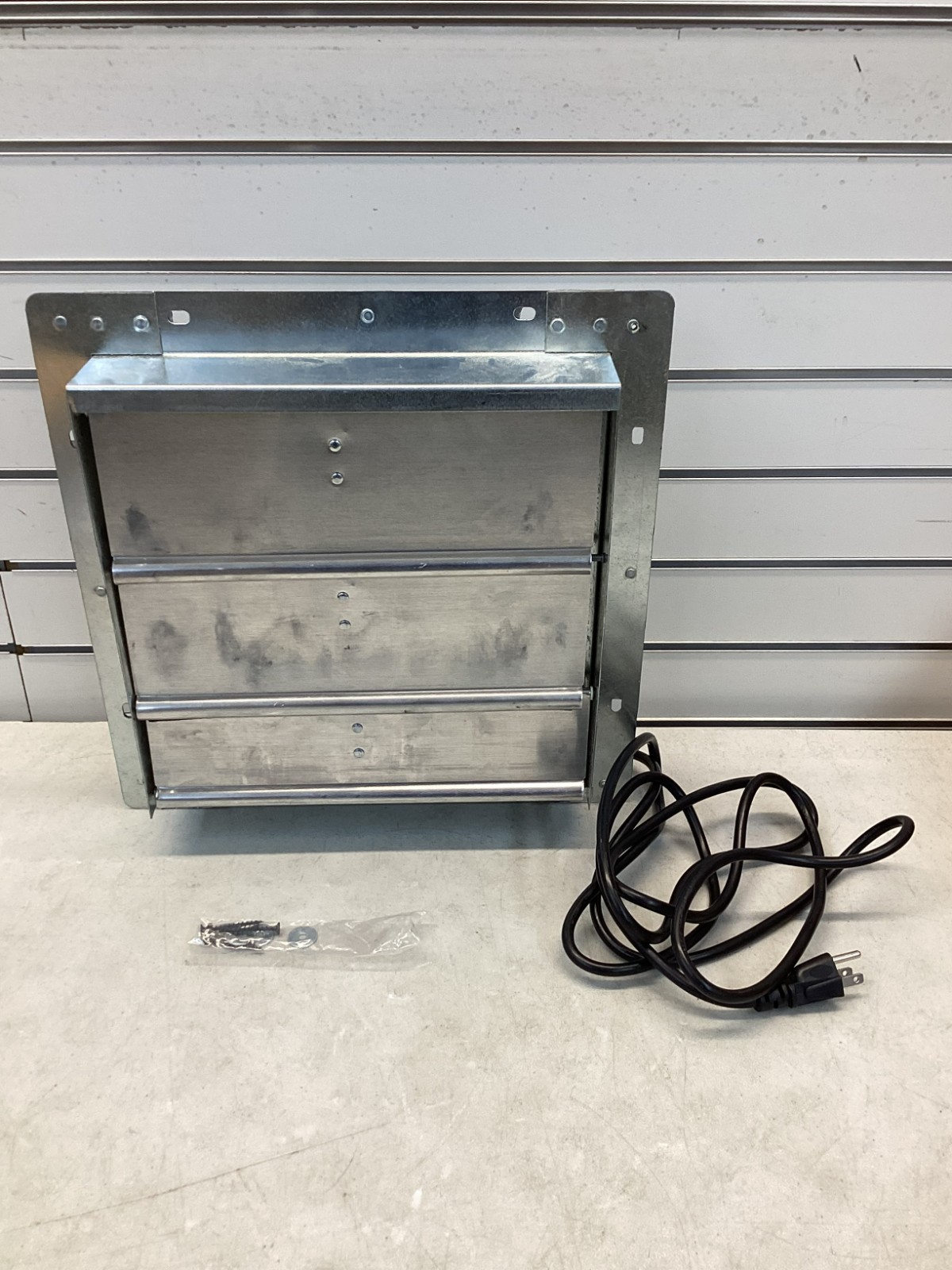 Airmaster Fan 23015 1/30 HP 115VAC 12 In Blade Dia Shutter Mount Exhaust Fan