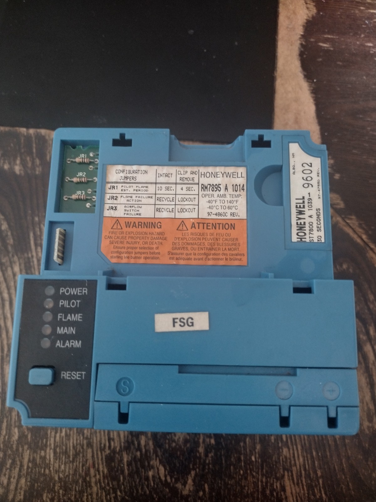 Honeywell RM7895 A 1014 Burner Control Complete System Tested Working