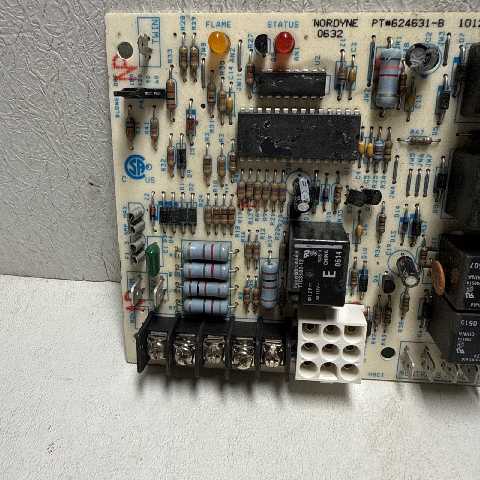 Nordyne 624631-B Furnace Control Circuit Board 1012-955A