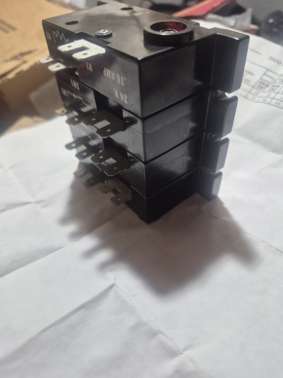 D 25A-53-116 Sequencer, 3 Main Switches