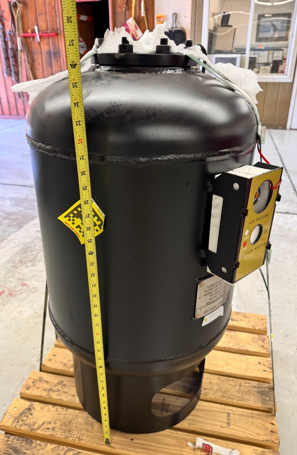 GRUNDFOS GFXA-130 Thermal Expansion Tank, 35-Gallon, ASME Code Vessel