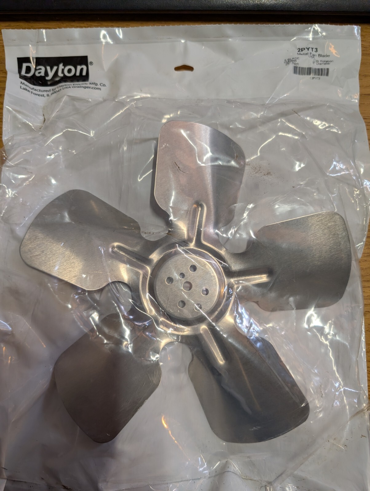 DAYTON 2PYT3 Propeller, Dia 9 In ,25 Deg Pitch