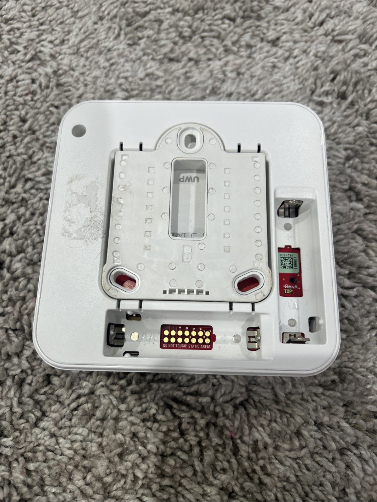 Honeywell Home T4 Pro Series Programmable Thermostat – TH4110U2005
