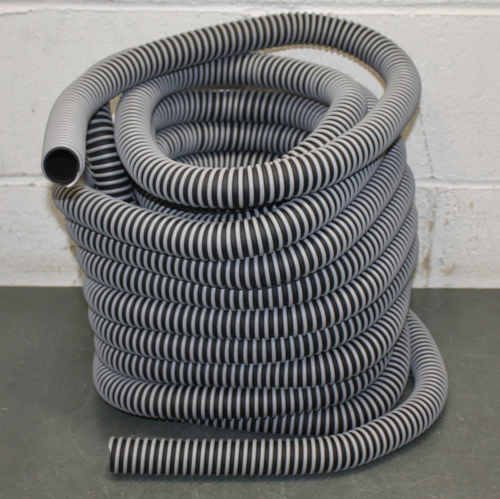 Hi-Tech Duravent Industrial Ducting Hose 2101-0100-1550, 1″ x 50 ft, TPE Rubber