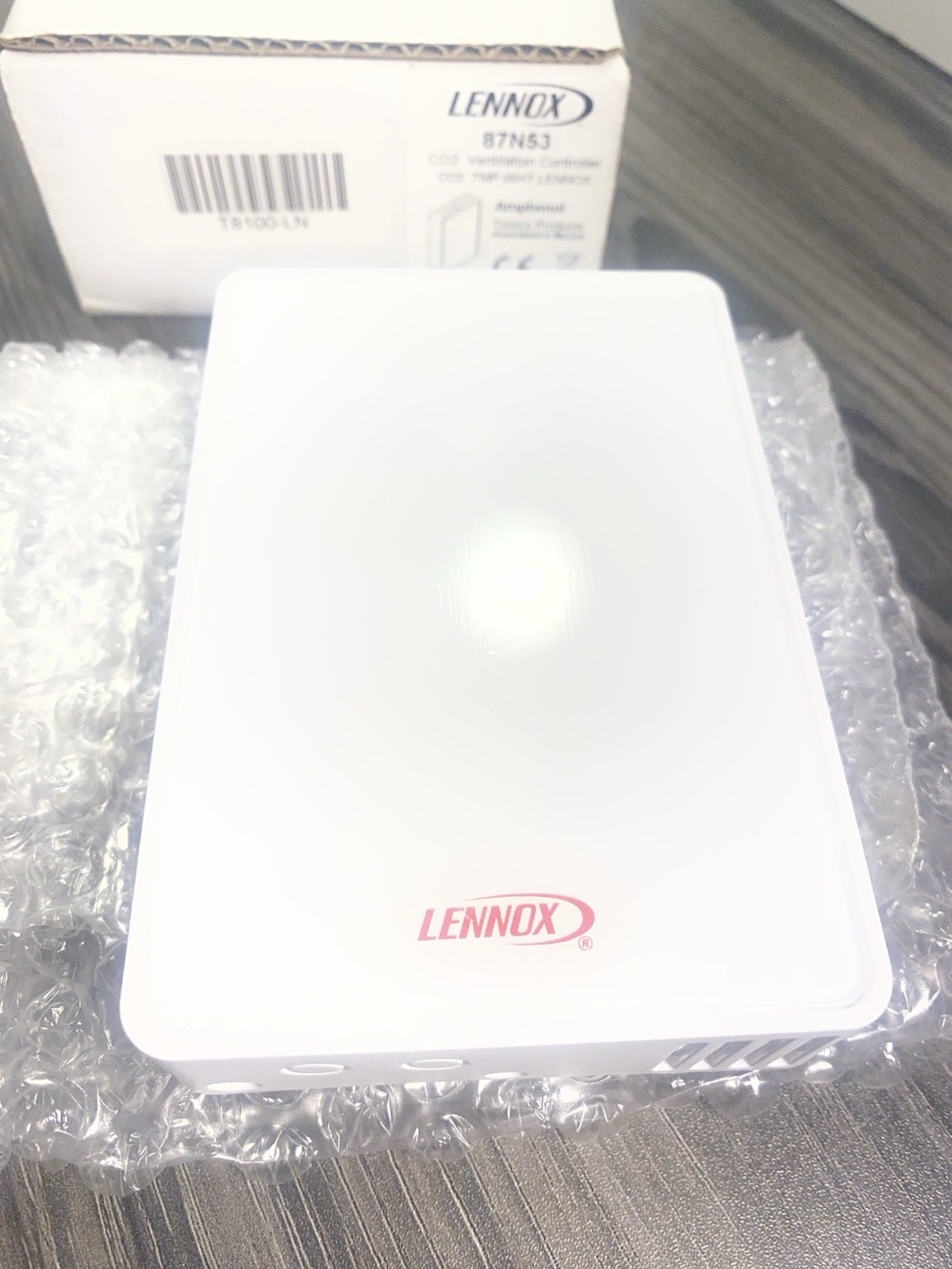 Lennox 87N53 Telaire T8100‑LN Ventostat White CO2 & Temp Sensor LCD 8000 Series